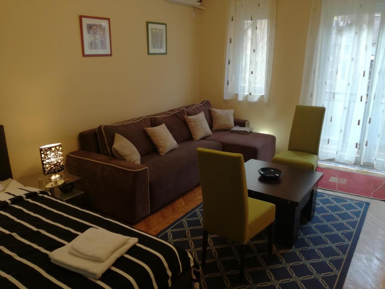By The Park Free Parking Apartamento Belgrado Exterior foto